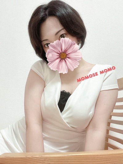 桃瀬ももさんの写真